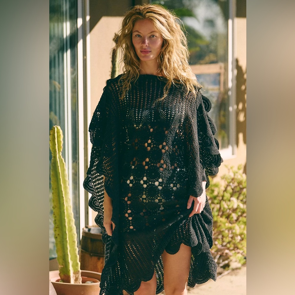 Free people Ess Gee Taranna crochet Poncho coverup - Picture 4 of 11